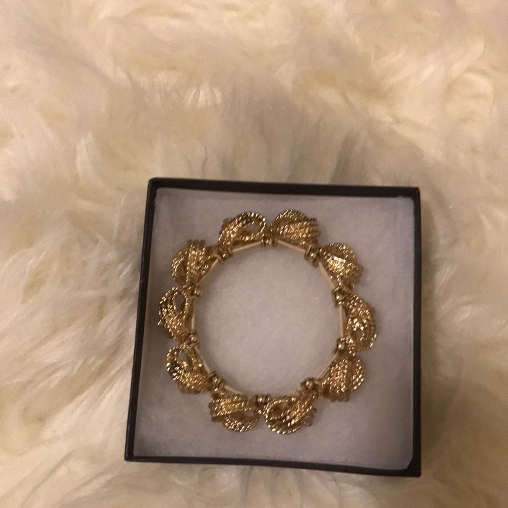 Gold bracelet